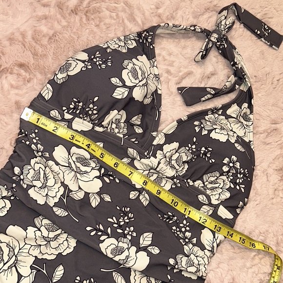 Adore me size 0X one-piece floral print swim suit - Picture 3 of 13